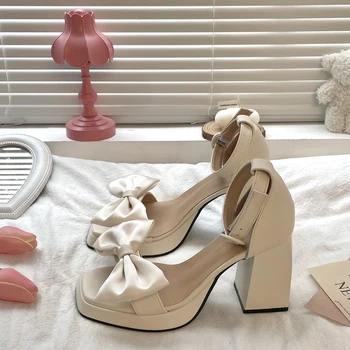 2023 luksuzni design debelo z visokih petah Nova bela elegantne ženske sandale Kolegij dekleta Mary Jane čevlji Lok retro sandali